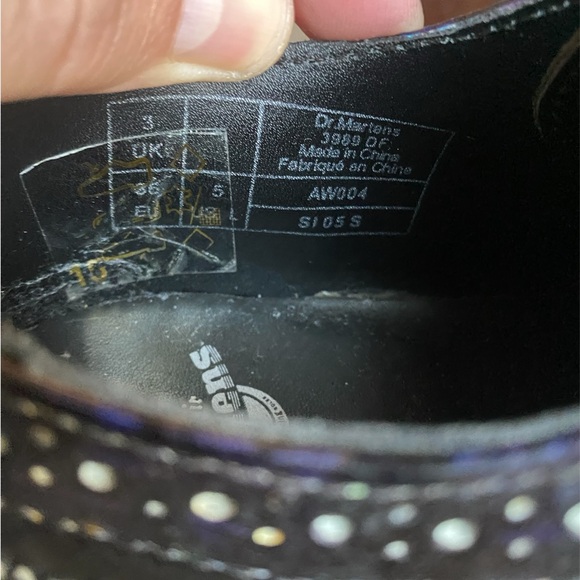 Dr. Marten leather lace ups
Size 5 L / 36EU
Very good condition
Black, Leather - Picture 9 of 9